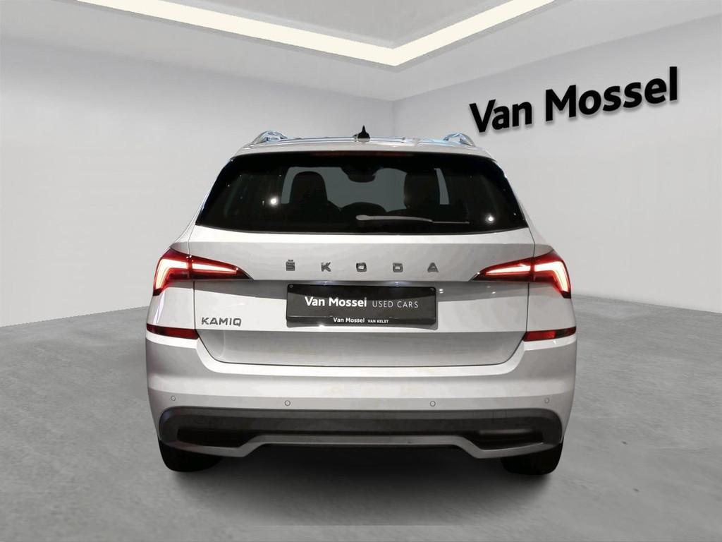 Skoda Kamiq 1.0 TSI 81kW Ambition, Auto's, Skoda, Voorwielaandrijving, Stof, Gebruikt, Wit