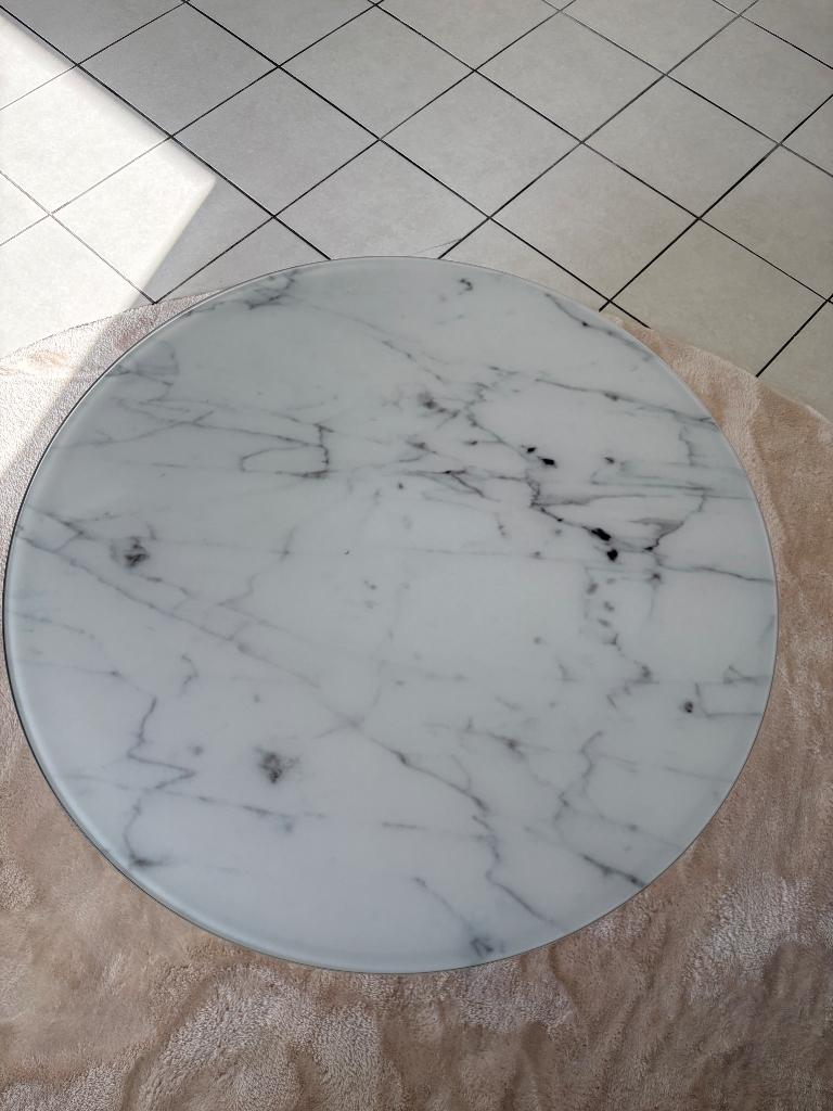ronde salontafel met een wit marmerlook tafelblad, Ophalen, 50 tot 100 cm, Rond, 50 tot 100 cm