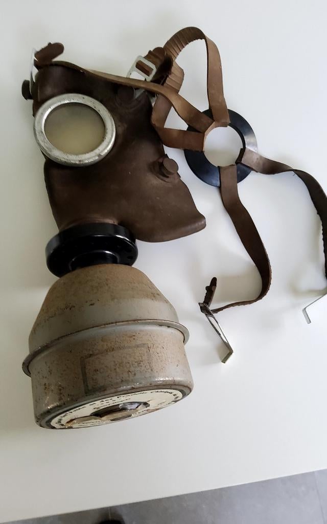 Gasmasker tweede wereldoorlog in goede staat, Verzamelen, Militaria | Tweede Wereldoorlog, Ophalen of Verzenden