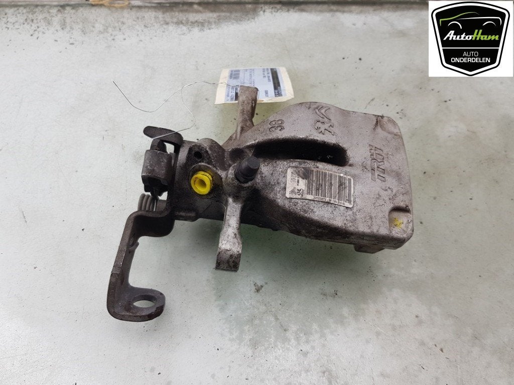 REMKLAUW LINKS ACHTER Fiat Doblo Cargo (01-2022/-), Gebruikt, Fiat