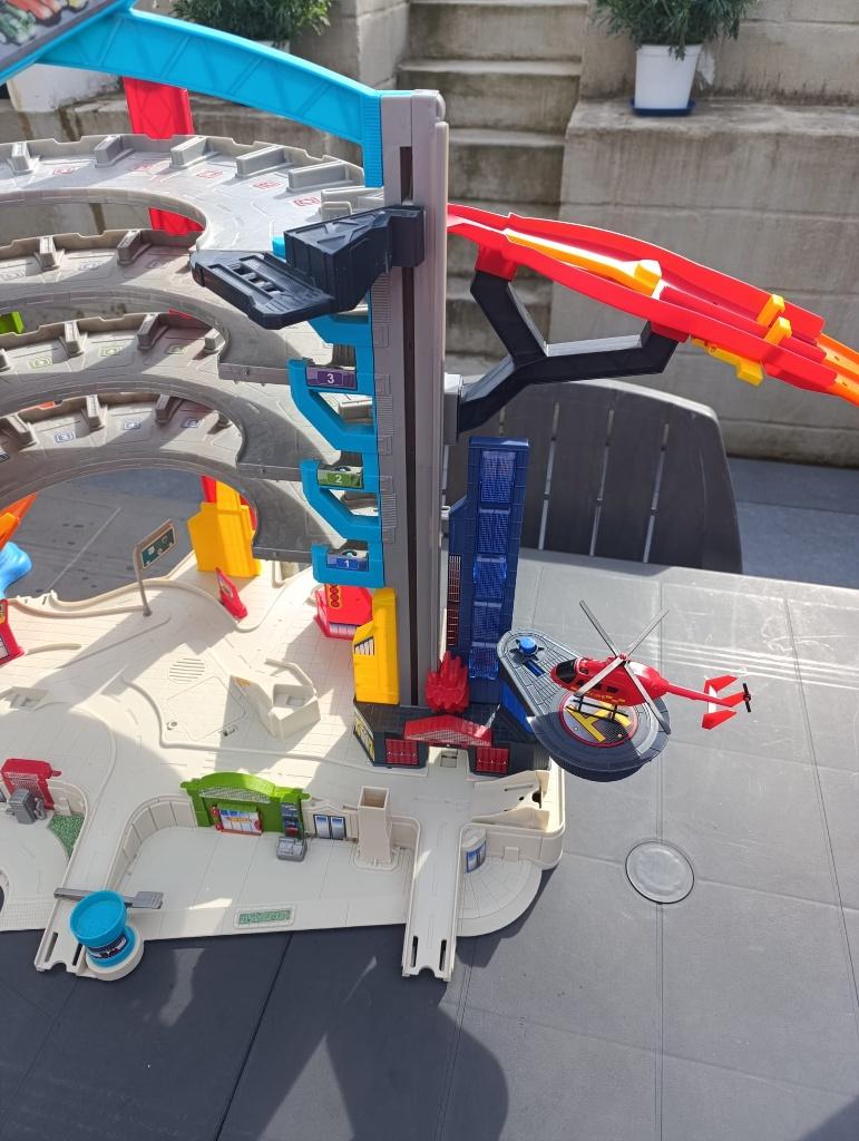Garage hot whells, Enlèvement ou Envoi, Autre propulsion, Hot Wheels, Avec looping