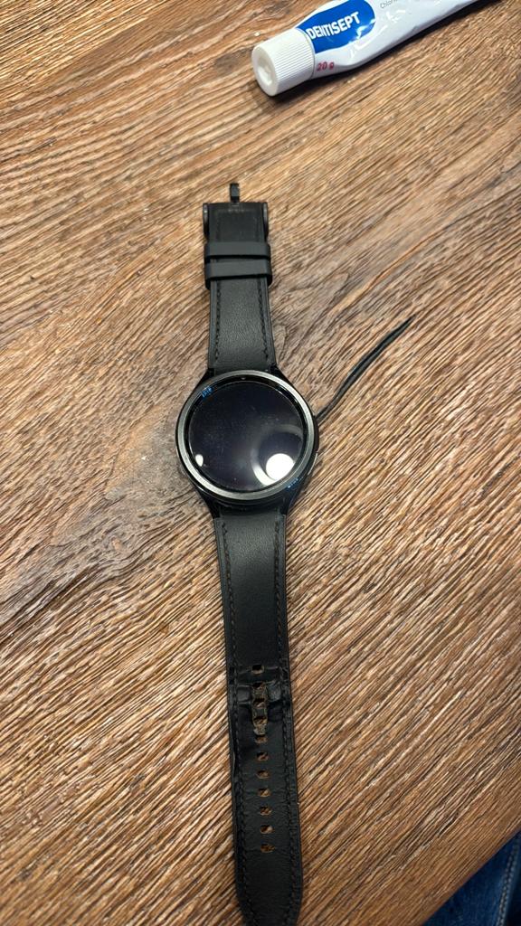 Galaxy watch 6 classic, Handtassen en Accessoires, Smartwatches, Ophalen, Zo goed als nieuw
