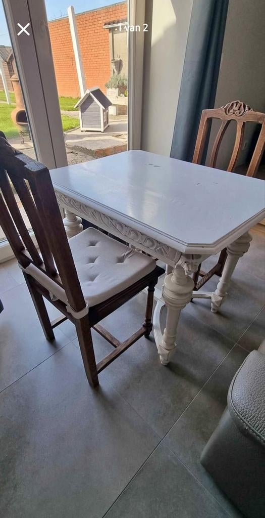 Leuk bijzettafeltje met 2 stoelen, Ophalen