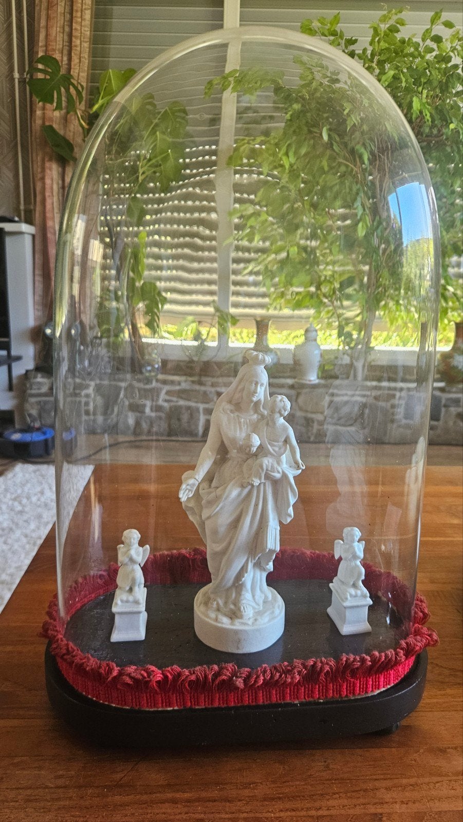 Antiek bisquit devotiebeeld van maria met kind +2engelen, Ophalen