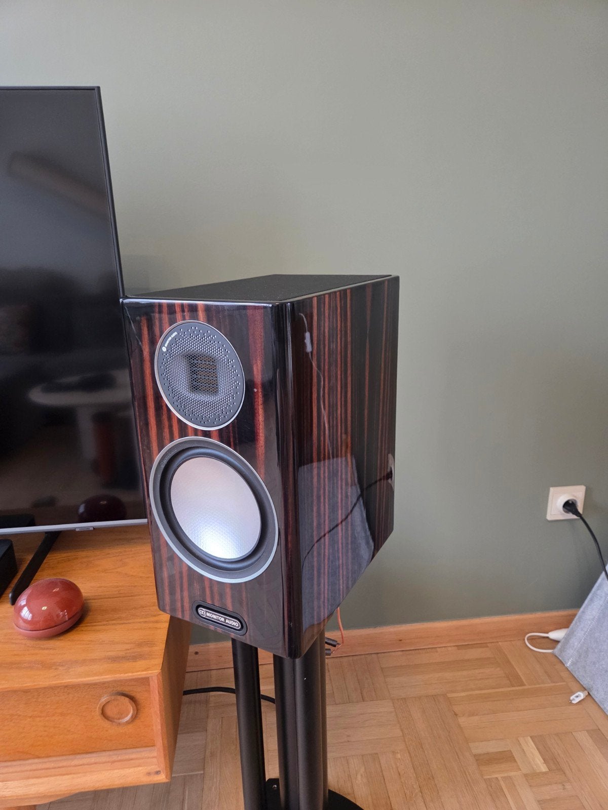 Monitor Audio Gold 100 5G, Enceinte d'étagère, 60 à 120 watts, Enlèvement, Utilisé