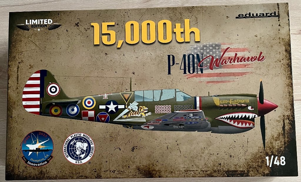 P-40N Warhawk 15000Th Eduard 11193, Enlèvement, Neuf, Plus grand que 1:72, Avion