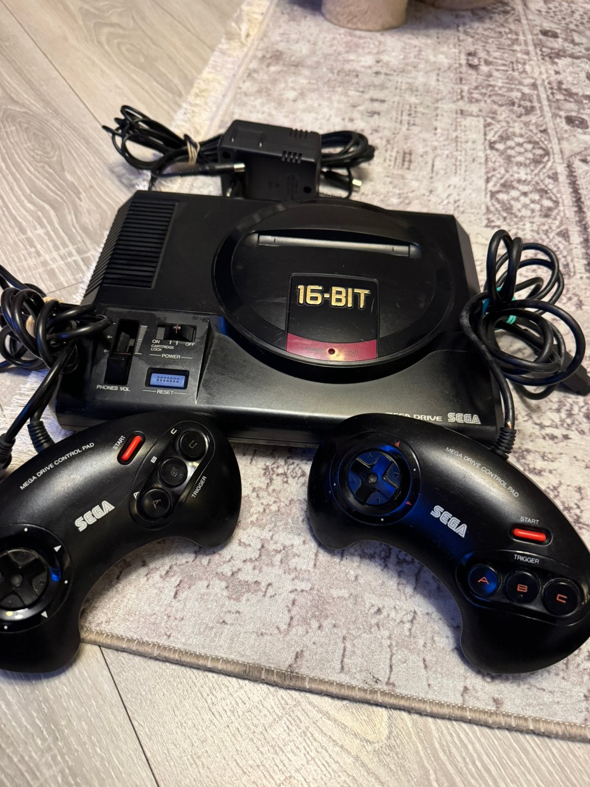 Mega drive console de jeux, Consoles de jeu & Jeux vidéo, Enlèvement, Comme neuf, Mega Drive