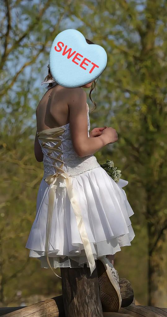 Comminie kleding vrouw kinderen, Hobby en Vrije tijd, Feestartikelen, Zo goed als nieuw, Overige typen, Ophalen