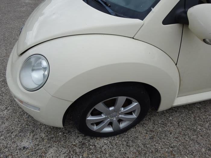 Aile avant gauche d'un Volkswagen Beetle (LB1M), Autos : Pièces & Accessoires, Volkswagen, -, 3 mois de garantie, Utilisé