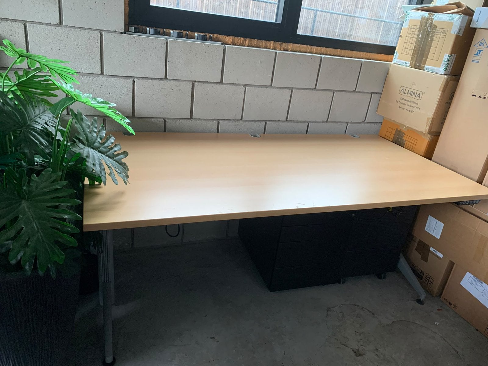Elektrisch verstelbaar bureau-tafel met geheugenfunctie, Ophalen, Elektrisch, 90 cm, 180 cm