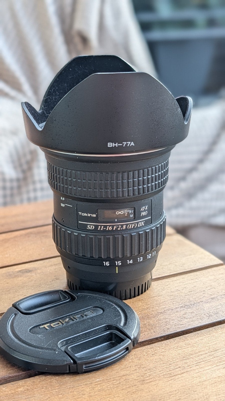 Objectif ultra grand angle Tokina 11-16 mm Nikon comme neuf!, Enlèvement ou Envoi, Canon, Pare-soleil