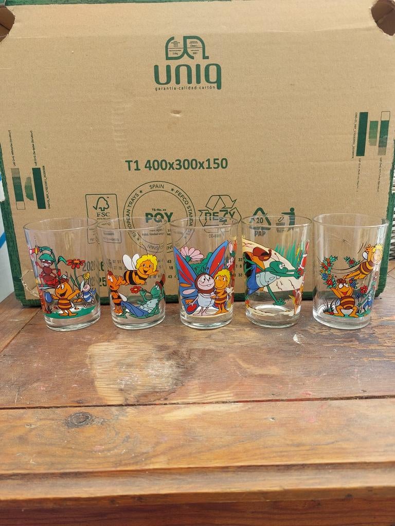 Verre amora, Collections, Enlèvement