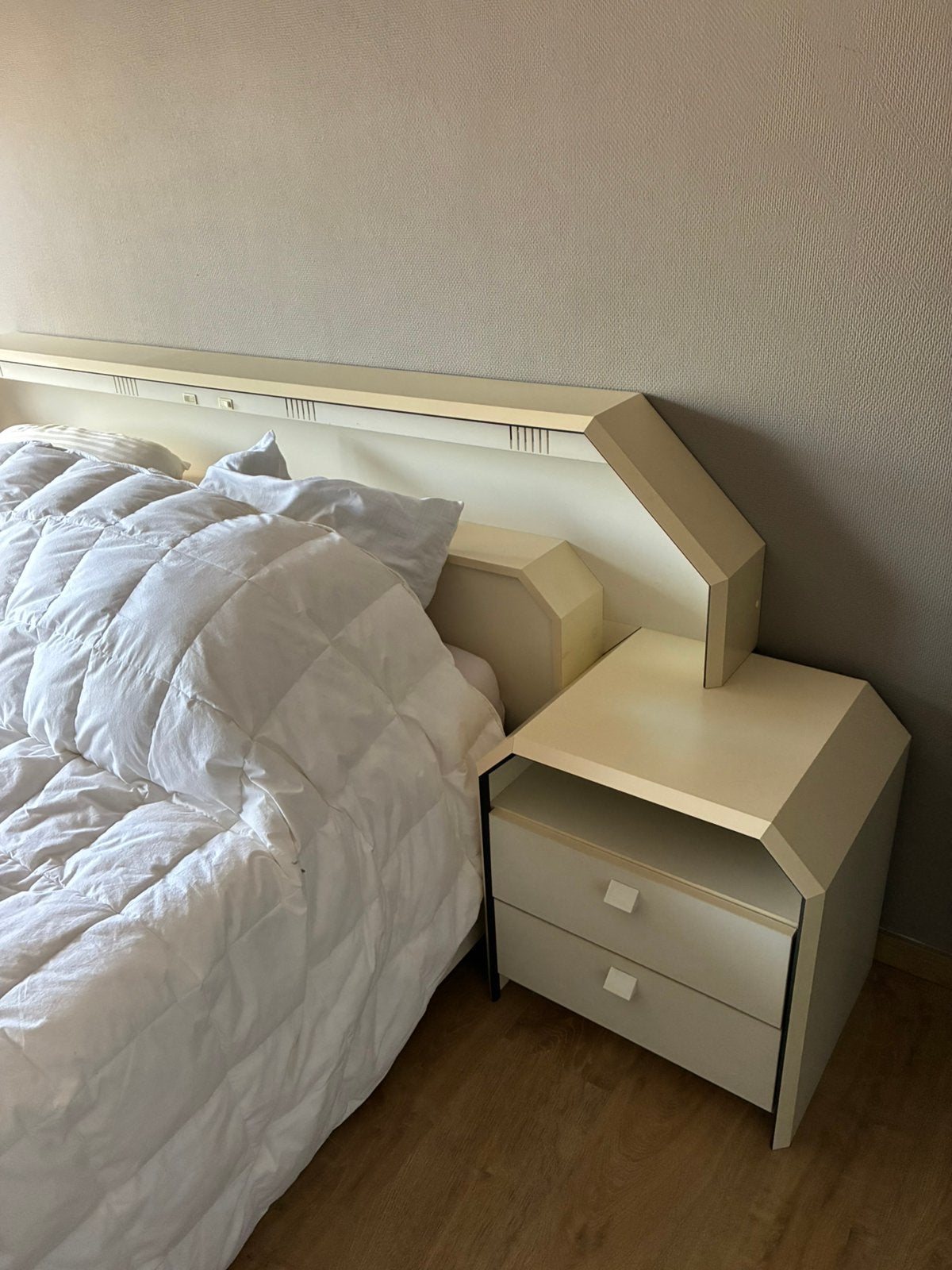 Gratis bed incl nachtkastjes en lattenbodem, Huis en Inrichting, Ophalen, Gebruikt