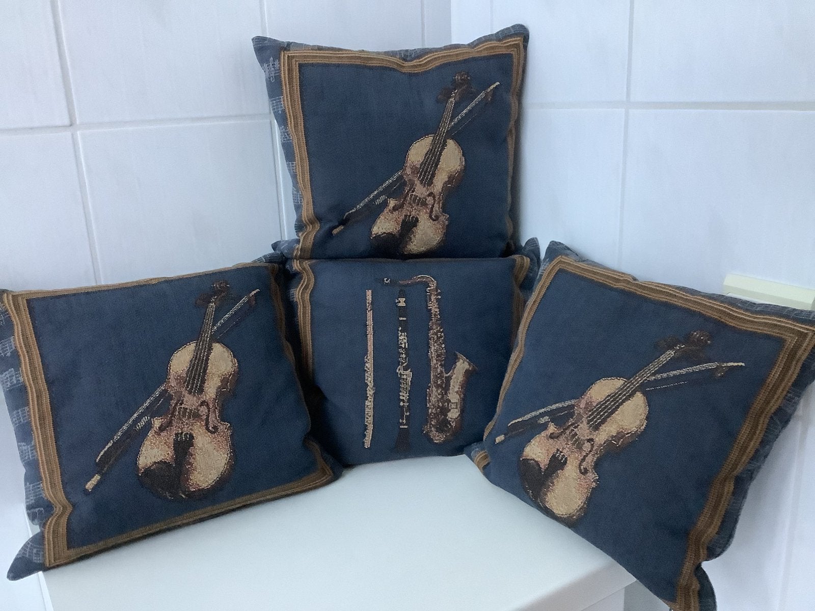 4 stuks sierkussens met afneembare hoes. Stuk 20€., Huis en Inrichting, Ophalen of Verzenden, Zo goed als nieuw, Afneembare hoes
