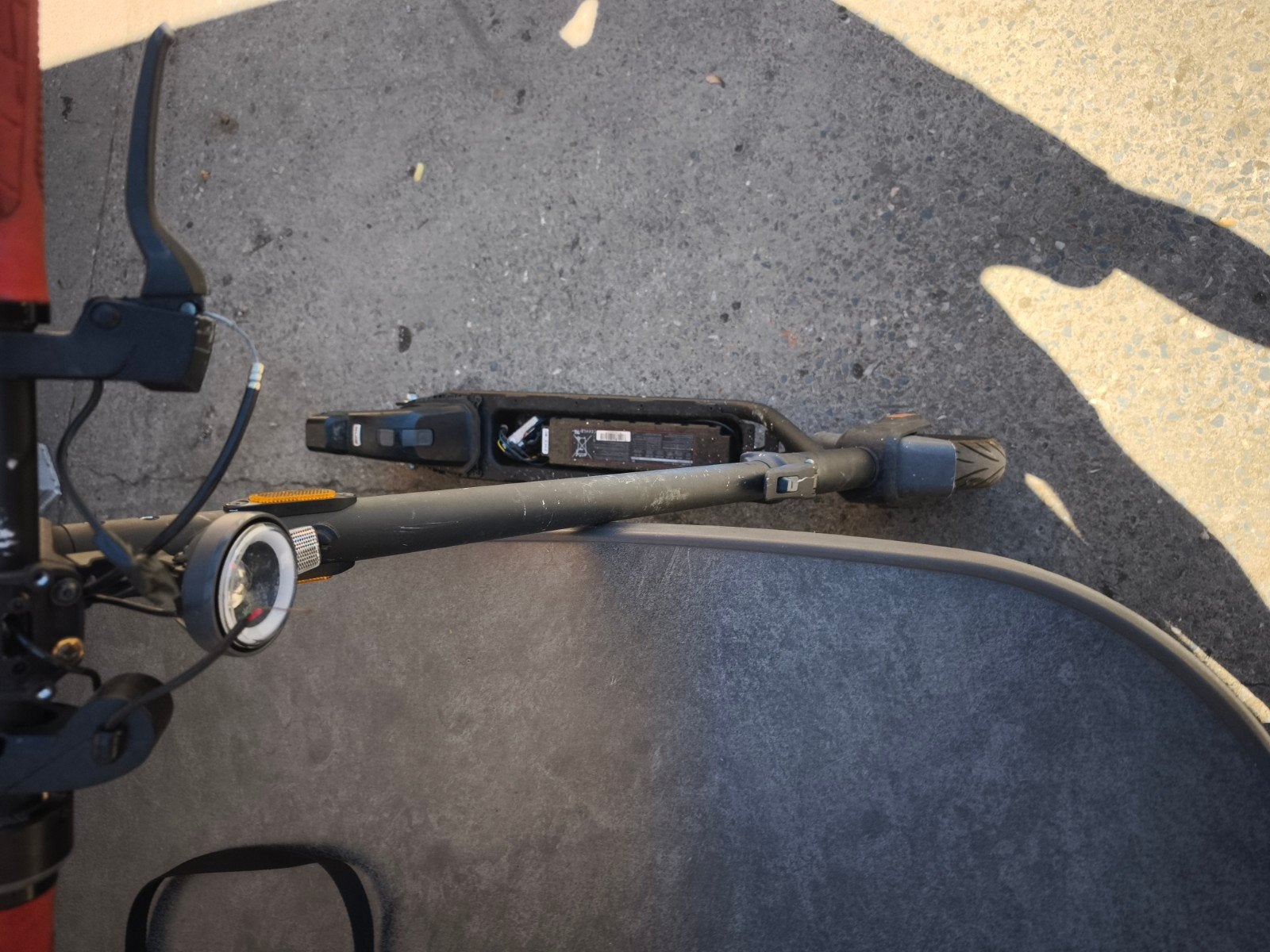 trottinette pour pièces bruit moteur, Enlèvement