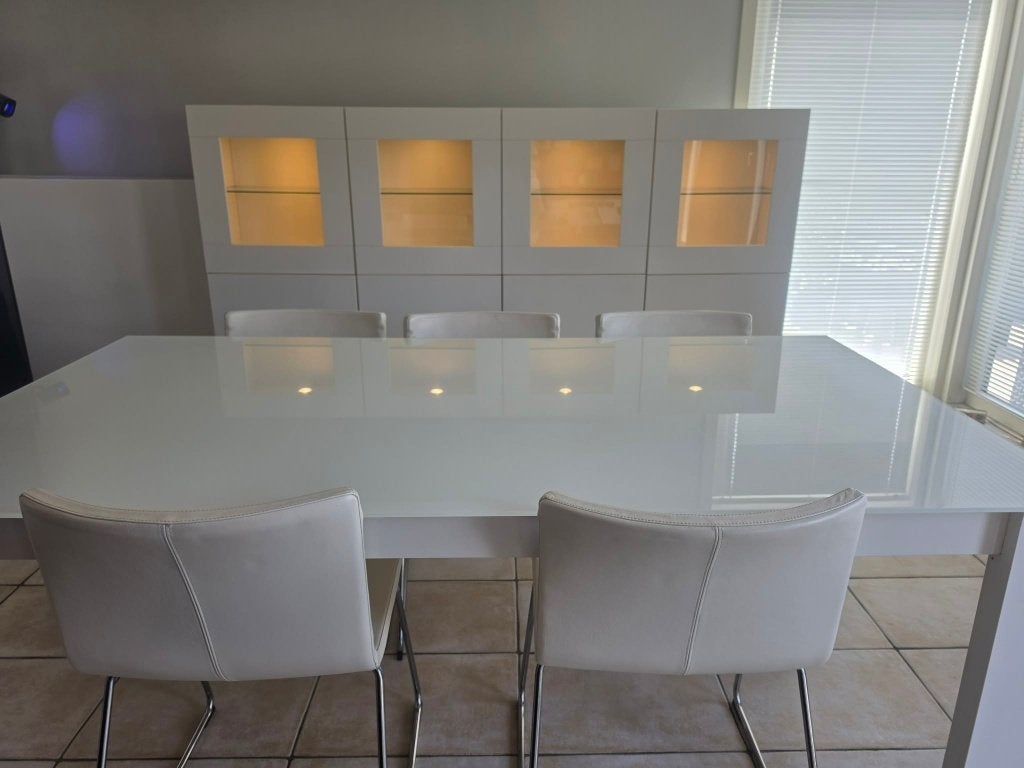 Verkoop eetplaats, salontafel en tv kast, Huis en Inrichting, Ophalen, Gebruikt, 4 tot 6 stoelen, Modern
