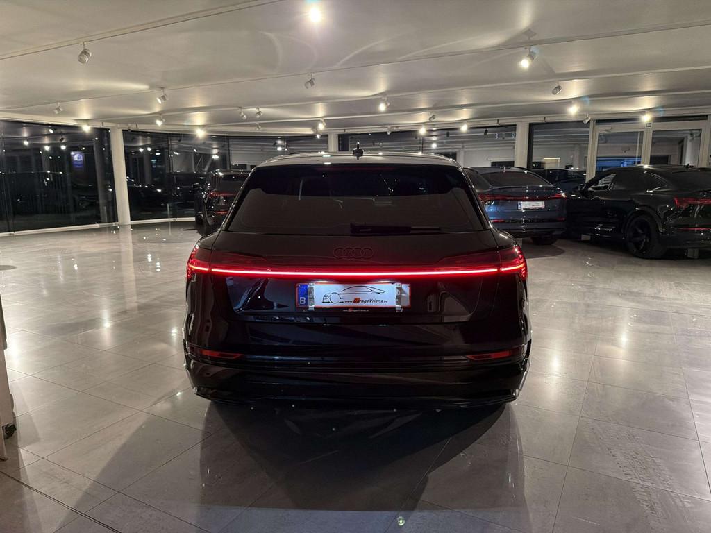 Audi Q8 e-tron SOLD BIJ GARAGE VRIENS YVES BV! (bj 2023), Auto's, Automaat, 230 kW, Gebruikt, 313 pk