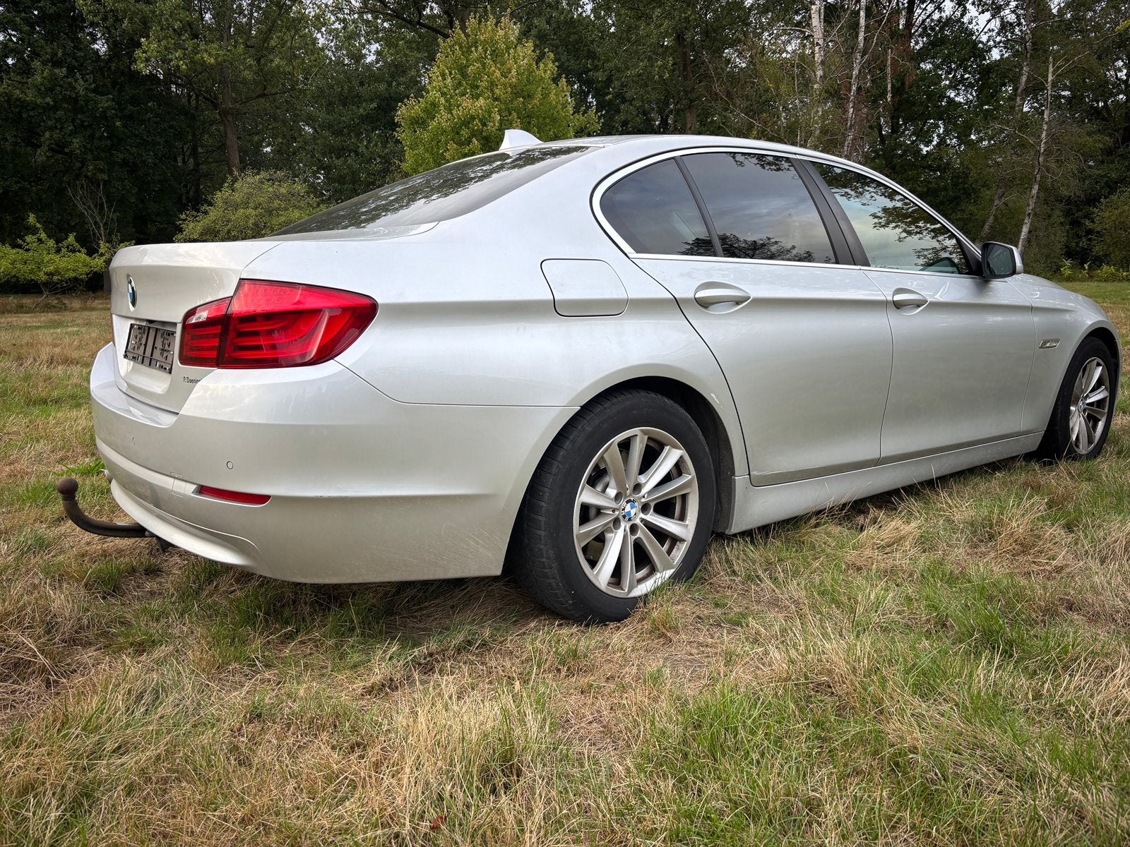 BMW 520D AUTOMATIQUE 2012 EURO 5 120 kW, Autos, Cuir, 4 portes, 2000 kg, Noir