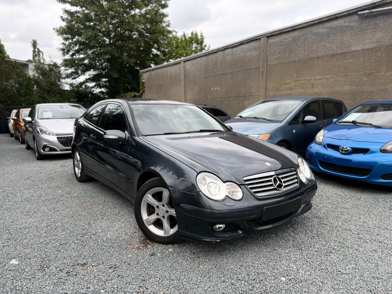 Mercedes C180 Kompressor automatique essence, Autos, Argent ou Gris, Achat, https://public.car-pass.be/vhr/b8b4256b-1b57-4b33-a3e5-6b95dba07816