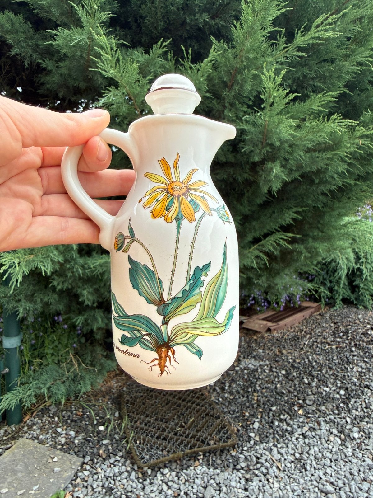 Pichet carafe en céramique décor floral vintage, Antiquités & Art, Envoi
