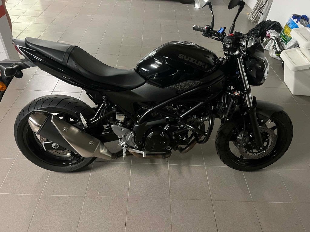 SV650, Motos, Motos | Suzuki, Occasion, 2 cylindres, Particulier, Permis Moto A2 minimum