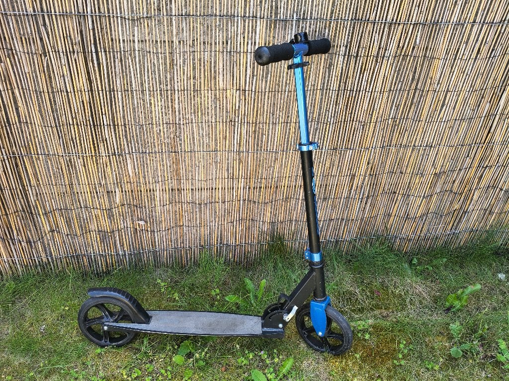 Grote step Optimum met grote wielen, voetrem, pekkel en bel, Fietsen en Brommers, Ophalen, Gebruikt, Gewone step, Optimum