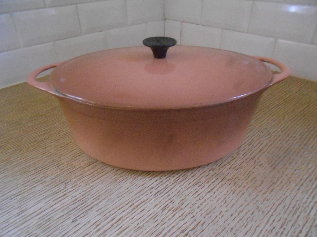 Le creuset - Cousances cocotte en fonte, Maison & Meubles, Enlèvement ou Envoi, Fonte, Cocotte, Le Creuset