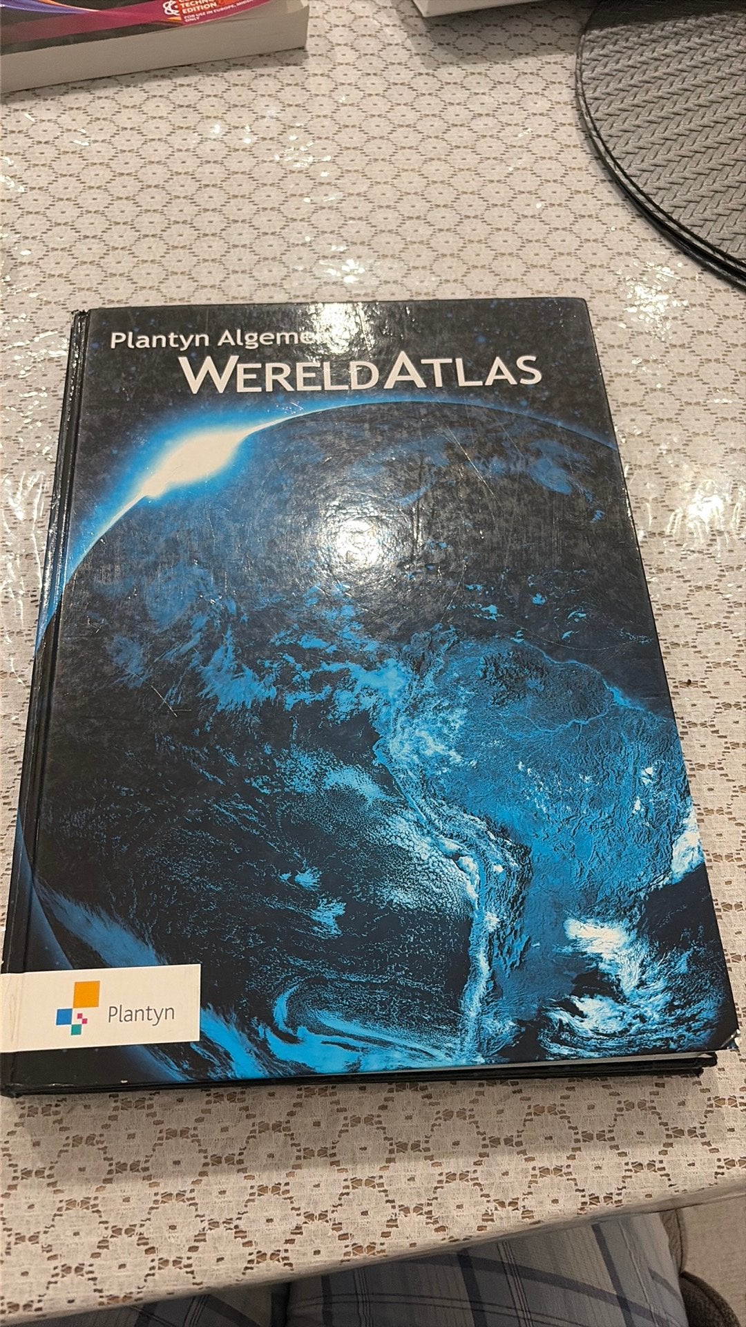 Plantyn algemene wereldatlas 2008, Boeken, Ophalen of Verzenden, Zo goed als nieuw