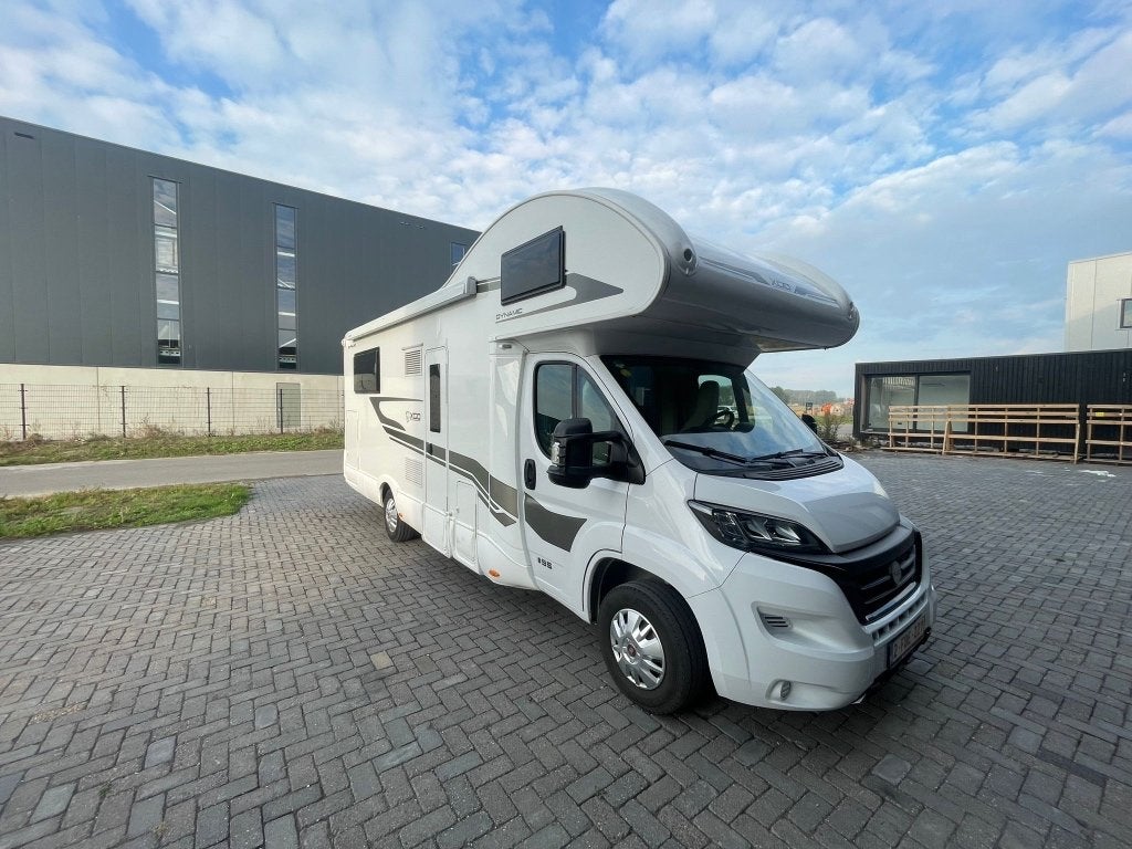 XGO alkoofcamper uit 2024 voor 4 personen, Caravans en Kamperen, Mobilhomes, XGO, Alkoof, Ringverwarming, 7 tot 8 meter