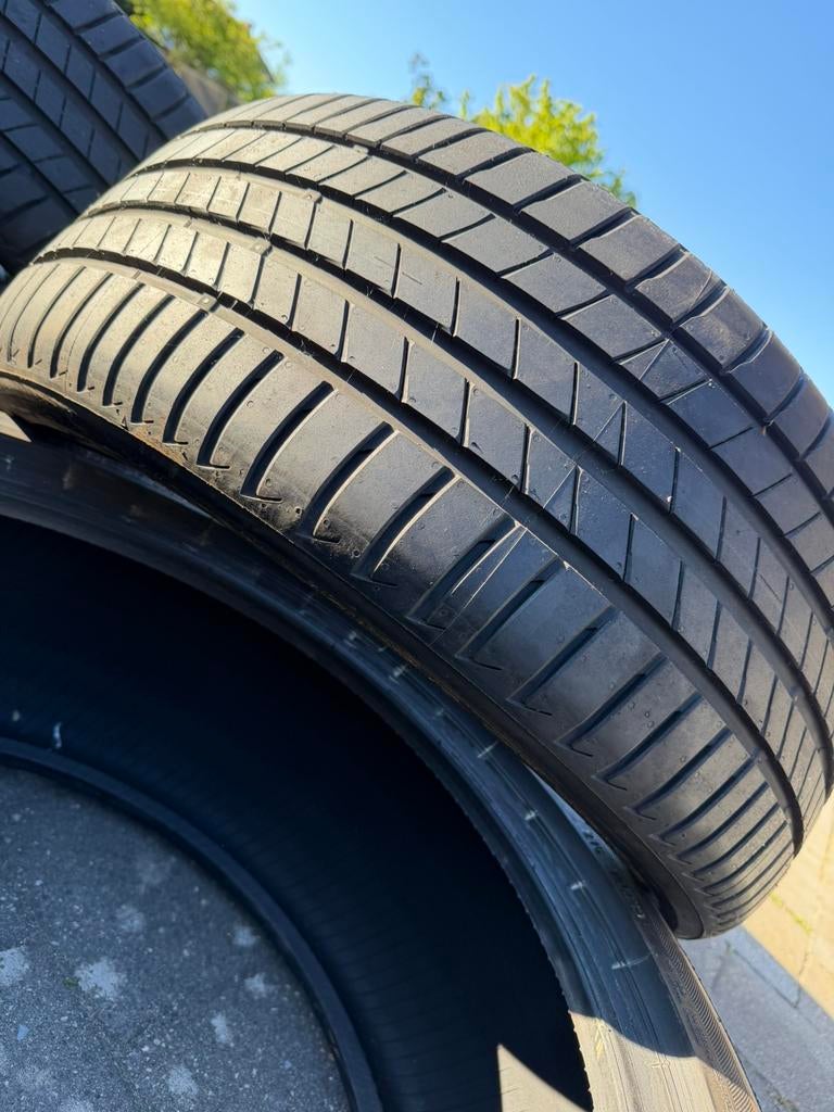 245,40 R 19, Auto-onderdelen, Banden en Velgen, Ophalen, 19 inch, Zomerbanden, Band(en)