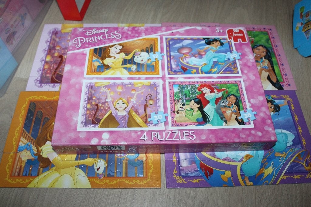 puzzle disney princesses 4 en 1, Enlèvement, Utilisé