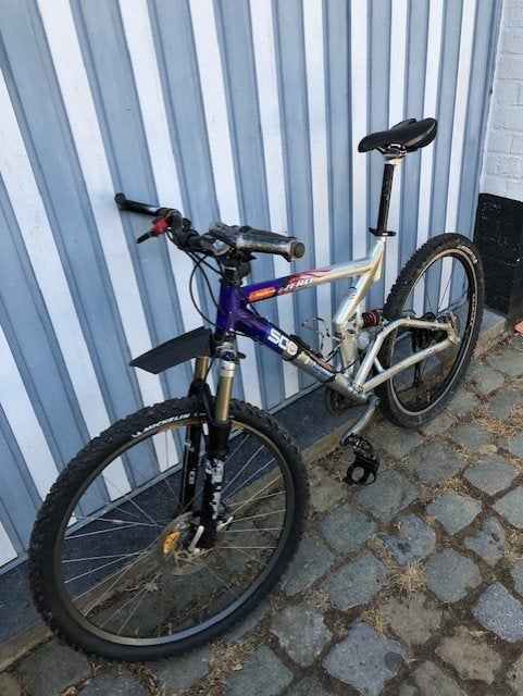 Vélo VTT SCOTT, 14 Kg, Alu brillant, amort AV/AR, 27 vit, Vélos & Vélomoteurs, Autres marques, 49 à 53 cm, Enlèvement, Frein à disque