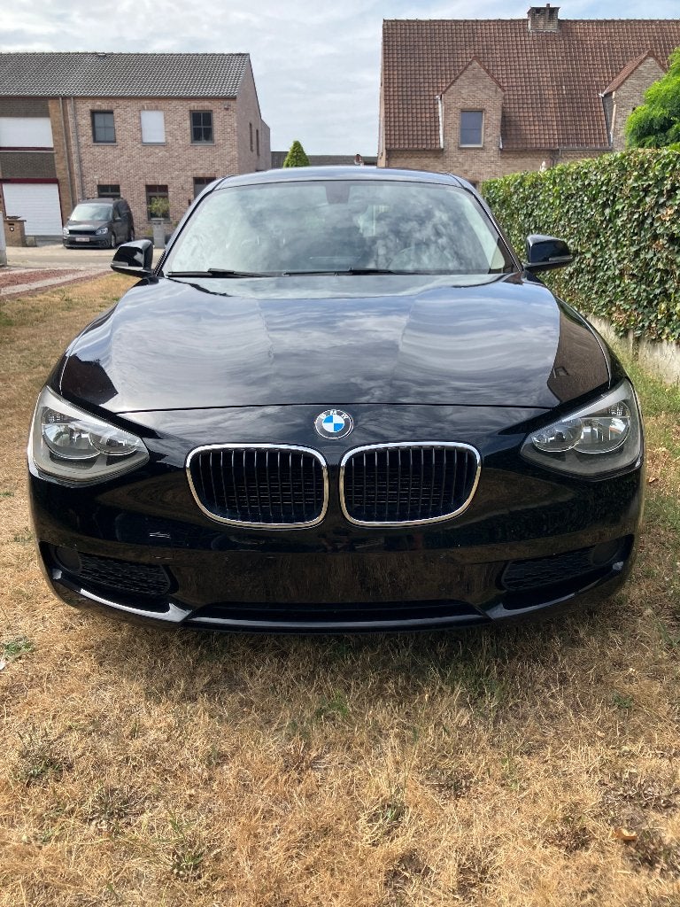 BMW 114i Bj. 2013, Autos, BMW, Achat, Boîte manuelle, Noir, 5 portes