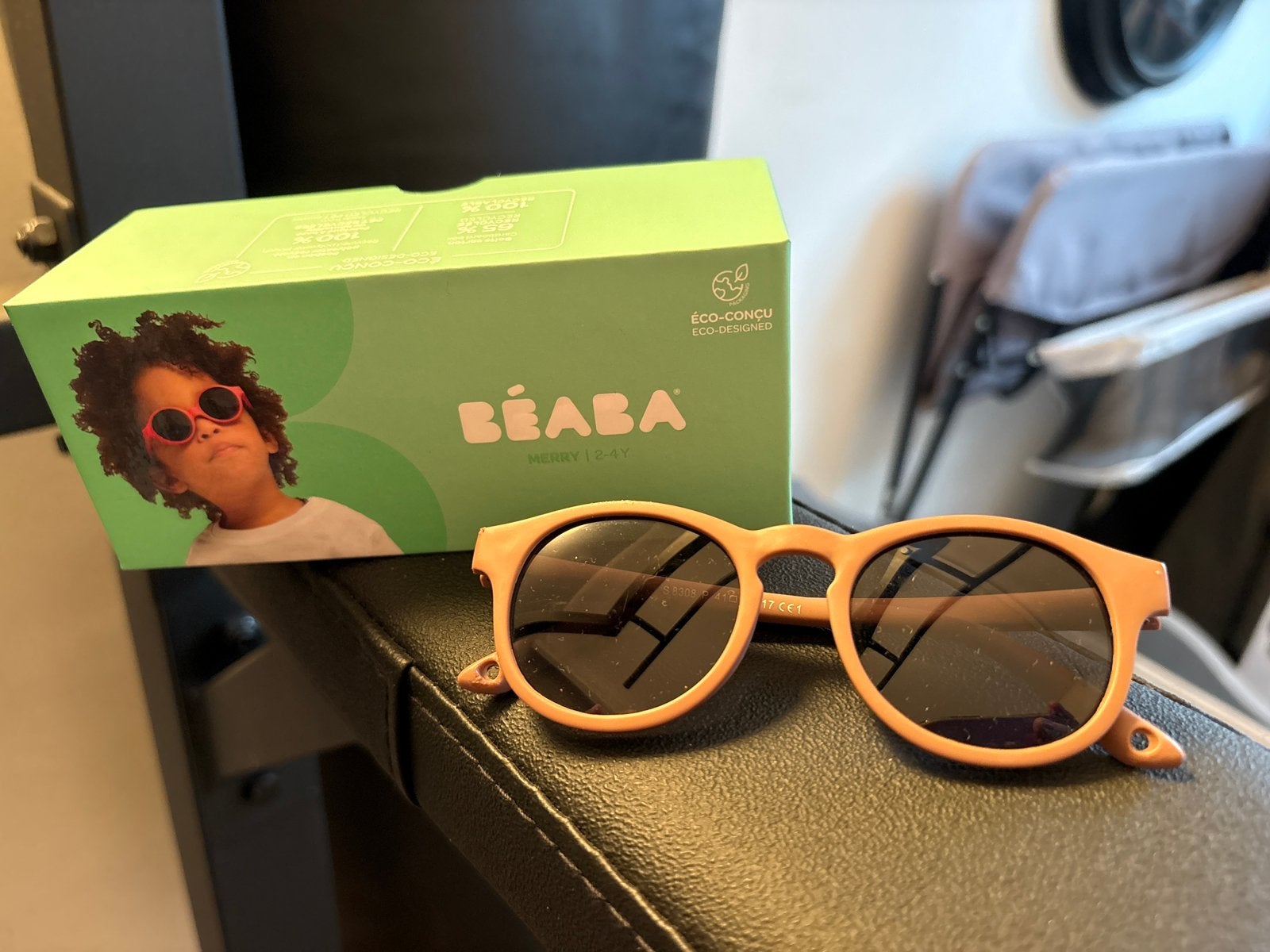 Beaba zonnebril 2-4 jaar, Kinderen en Baby's, Babymode-accessoires, Ophalen, Gebruikt
