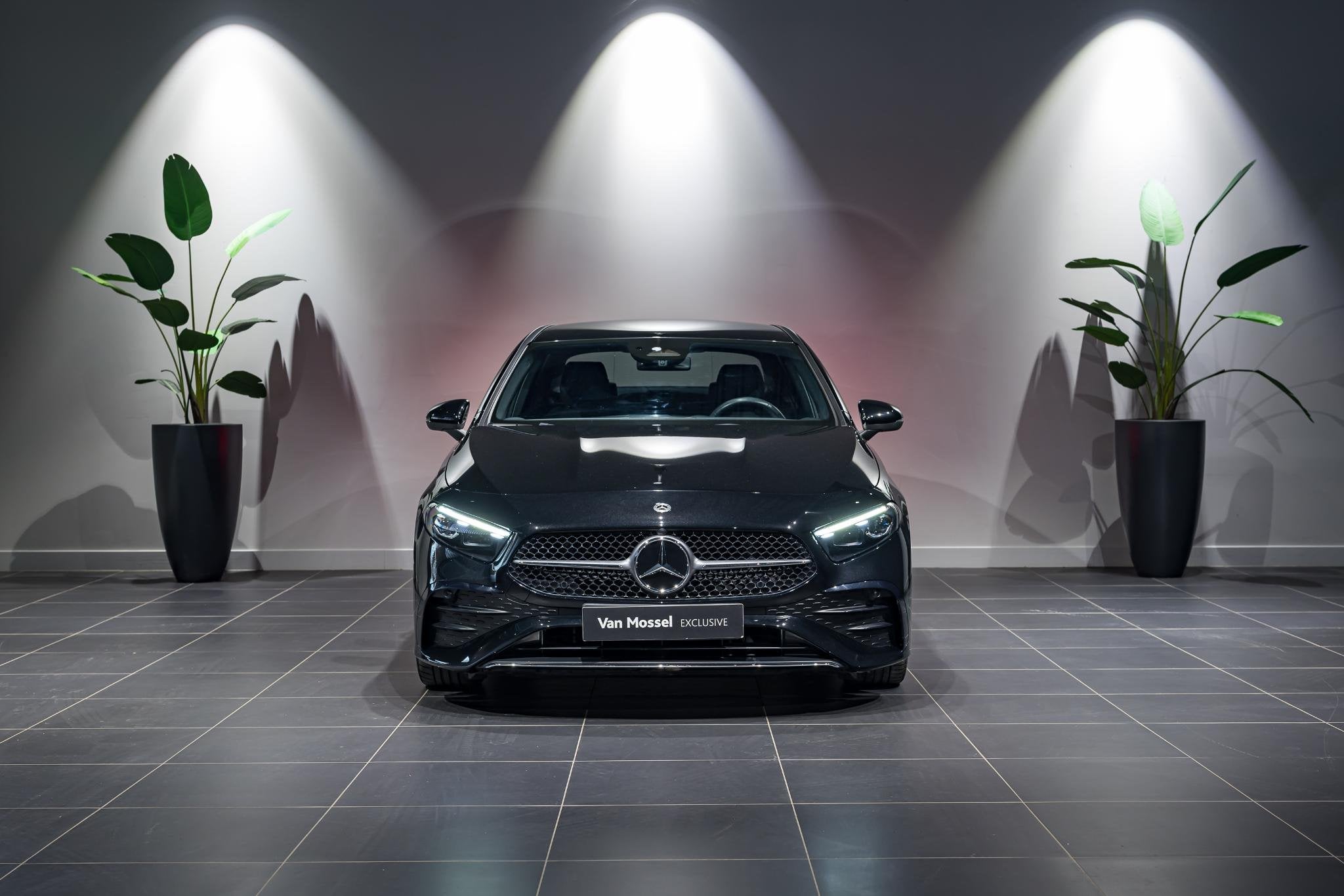 Mercedes-Benz A-Klasse Limousine A 180 AMG Line, 100 kW, Classe A, Entreprise, Carnet d'entretien