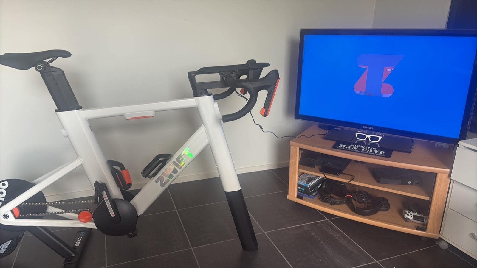 Volledige Zwift fiets te koop, Ophalen, Zo goed als nieuw