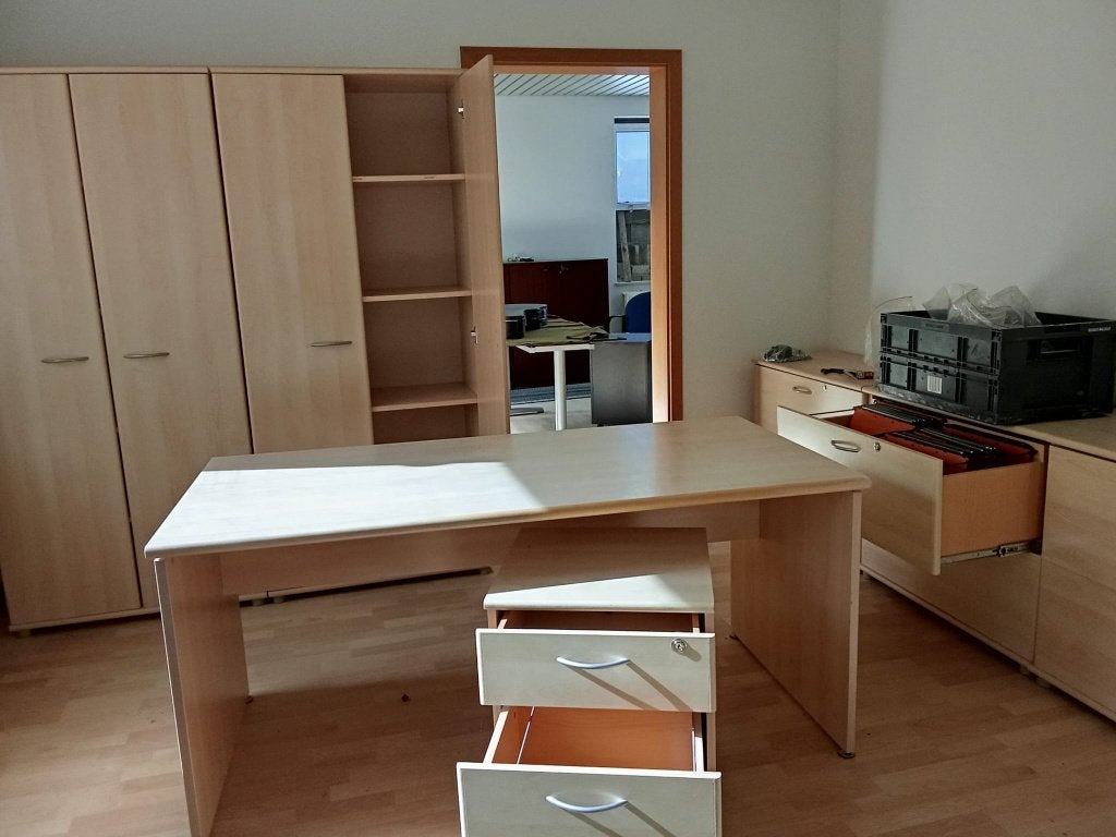 bureau + armoires + caisson à roulettes, Maison & Meubles, Bureau d'ordinateur, Enlèvement, Utilisé, Beige