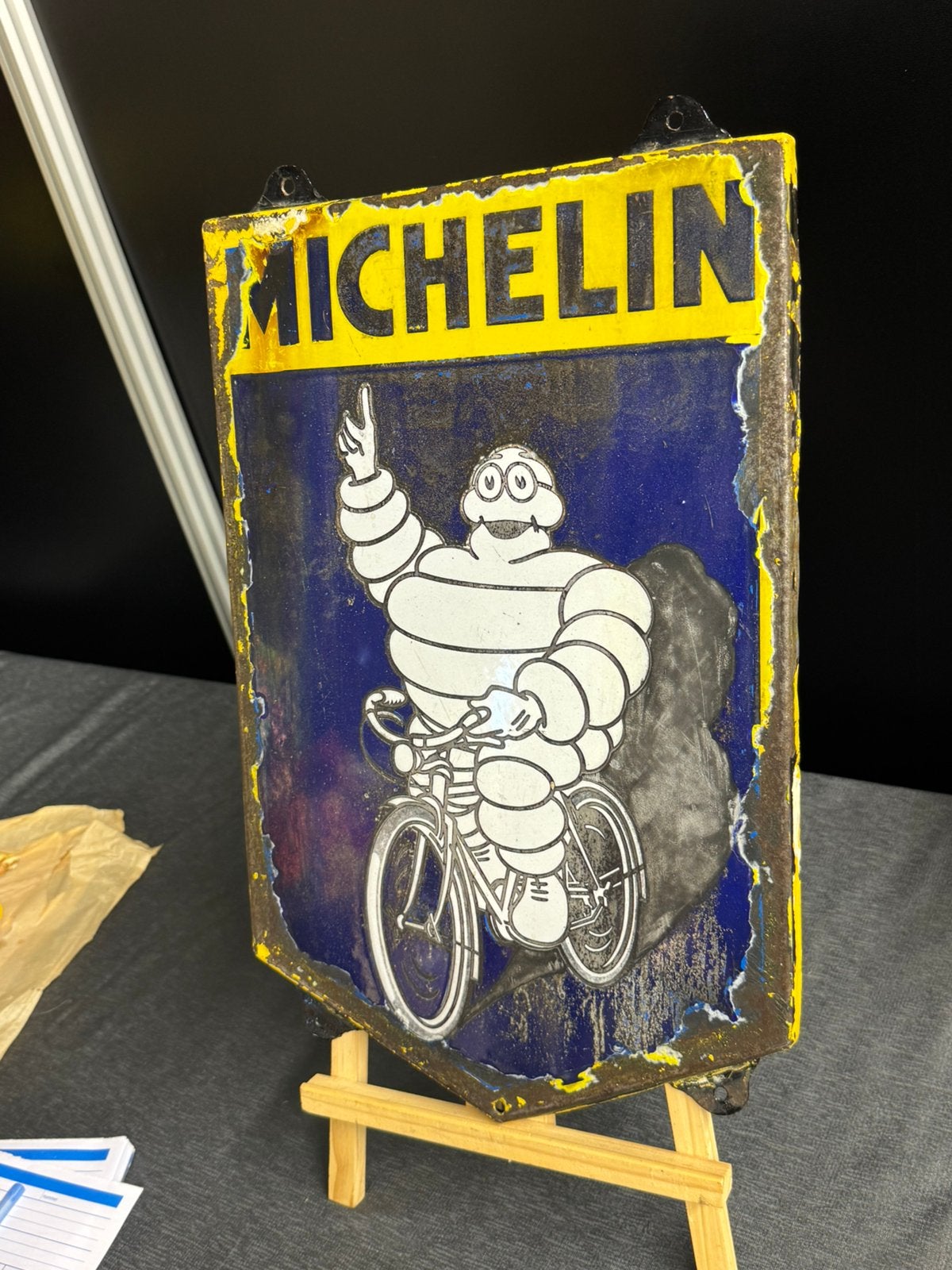 Rare panneau d'affichage en émail MICHELIN, Panneau publicitaire, Enlèvement ou Envoi, ., Utilisé