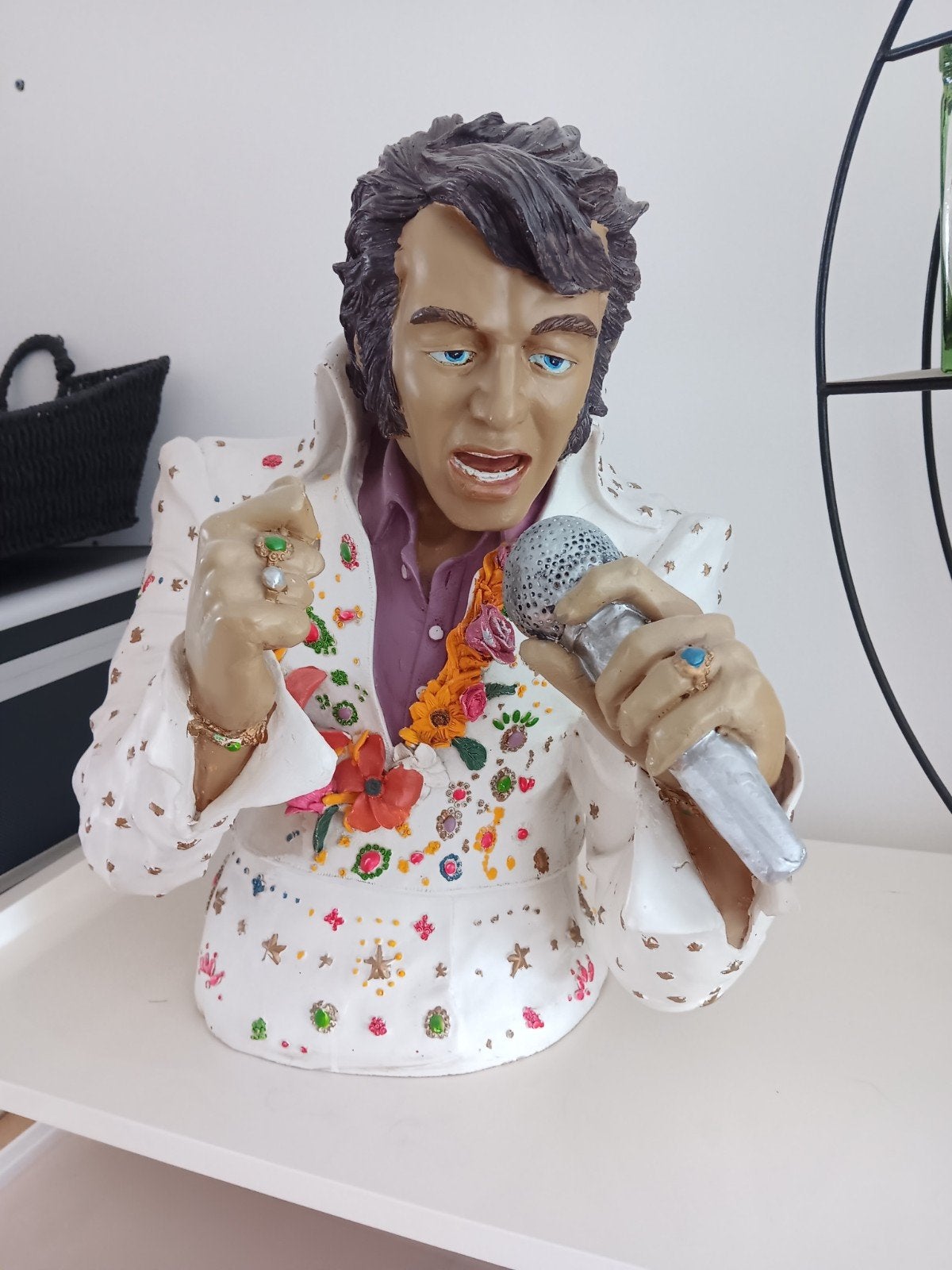 Elvis beeld, Ophalen