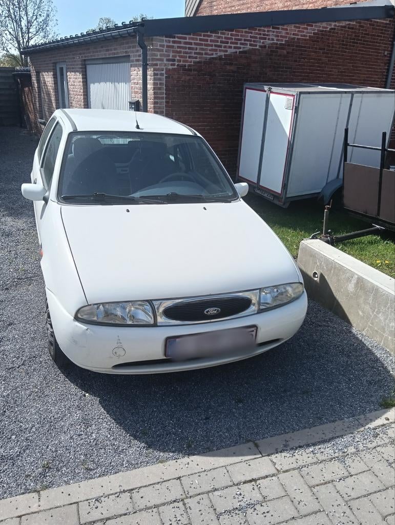 Ford fiesta automaat, Stof, 1242 cc, Wit, Particulier
