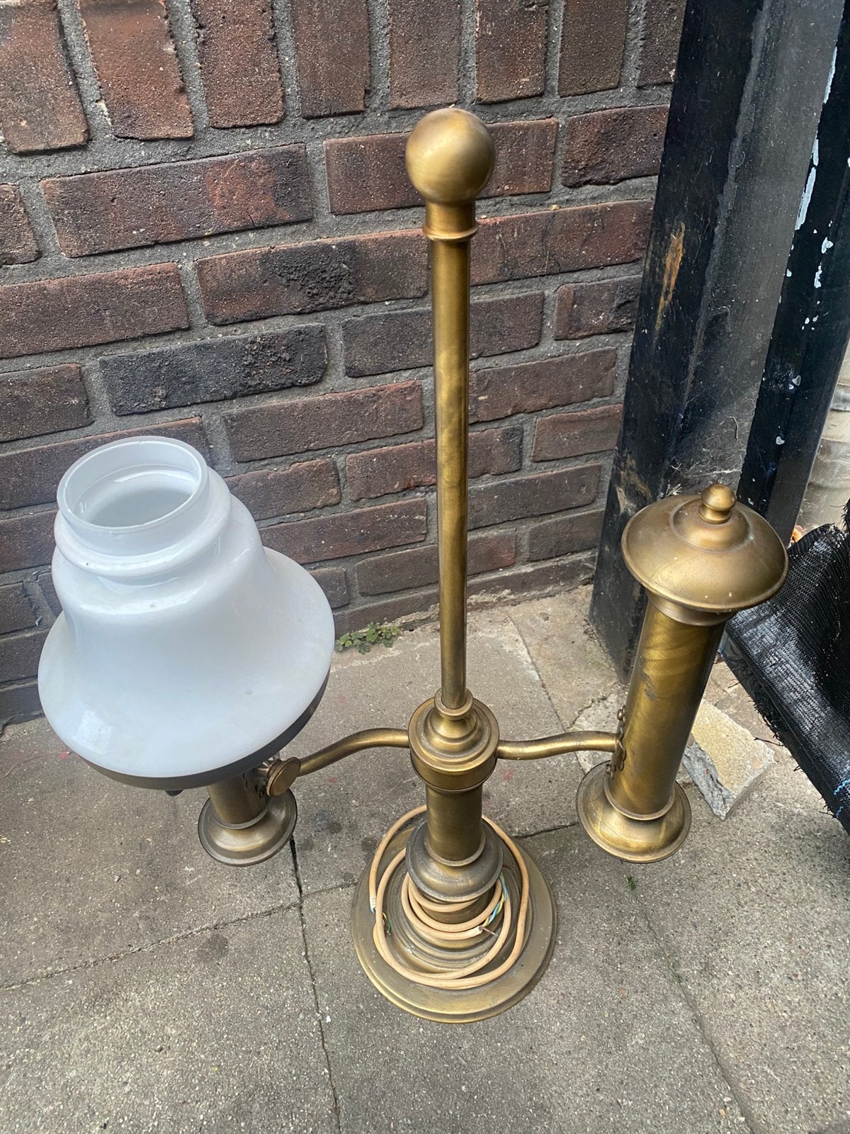 Antieke lamp, Ophalen, Goud