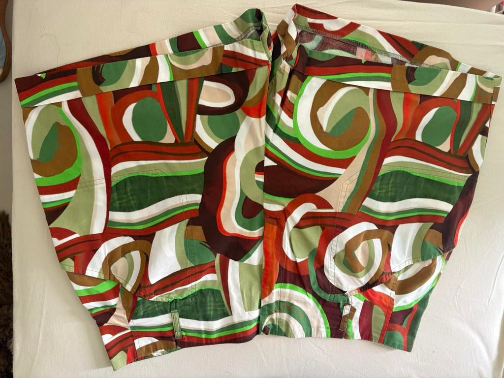 Caroline Biss short, Kleding | Dames, Broeken en Pantalons, Ophalen of Verzenden, Zo goed als nieuw, Maat 46/48 (XL) of groter