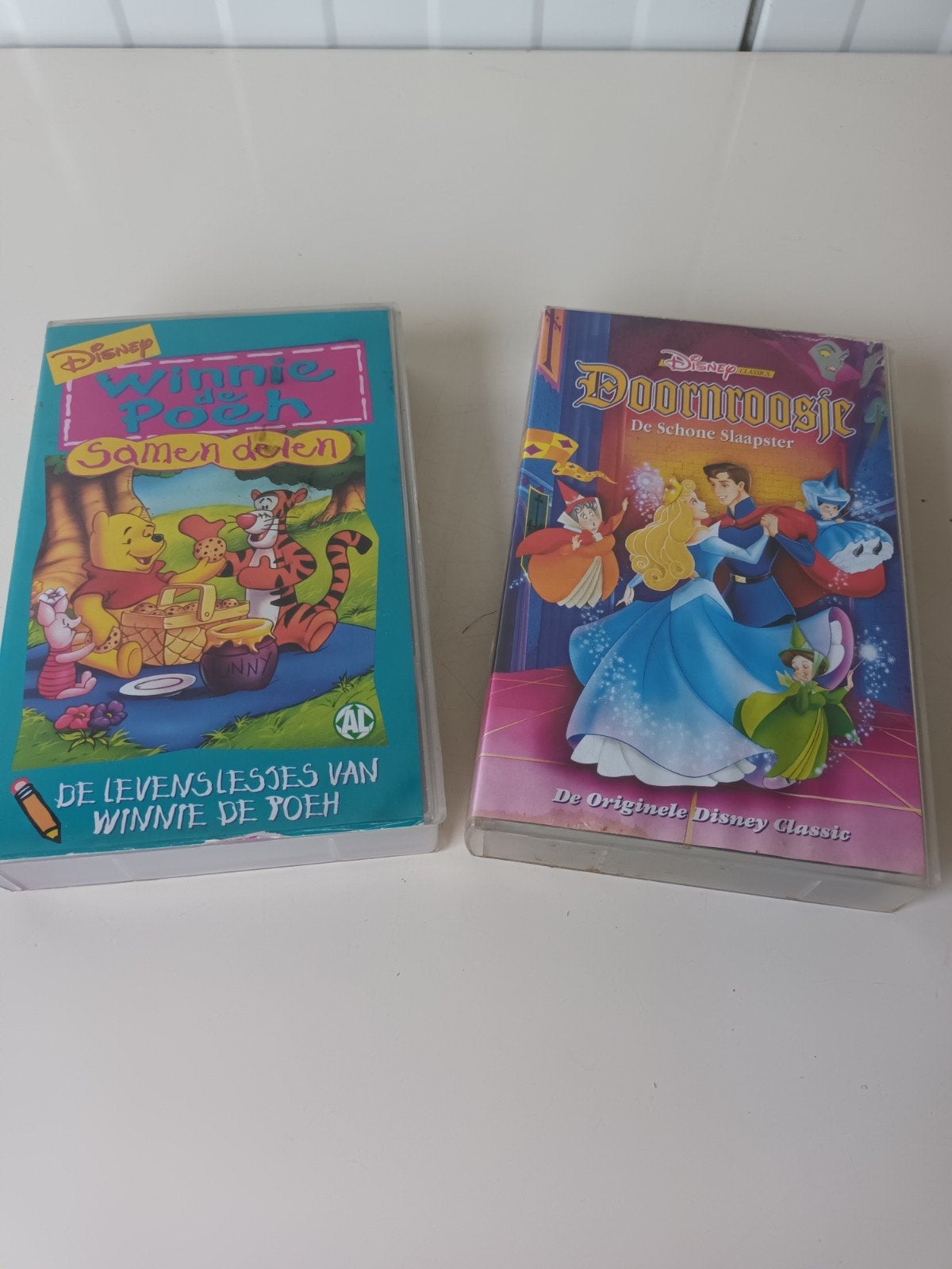 Twee originele Disney VHS-videobanden (Nederlandstalig), Verzamelen, Ophalen of Verzenden, ###, ###, ###