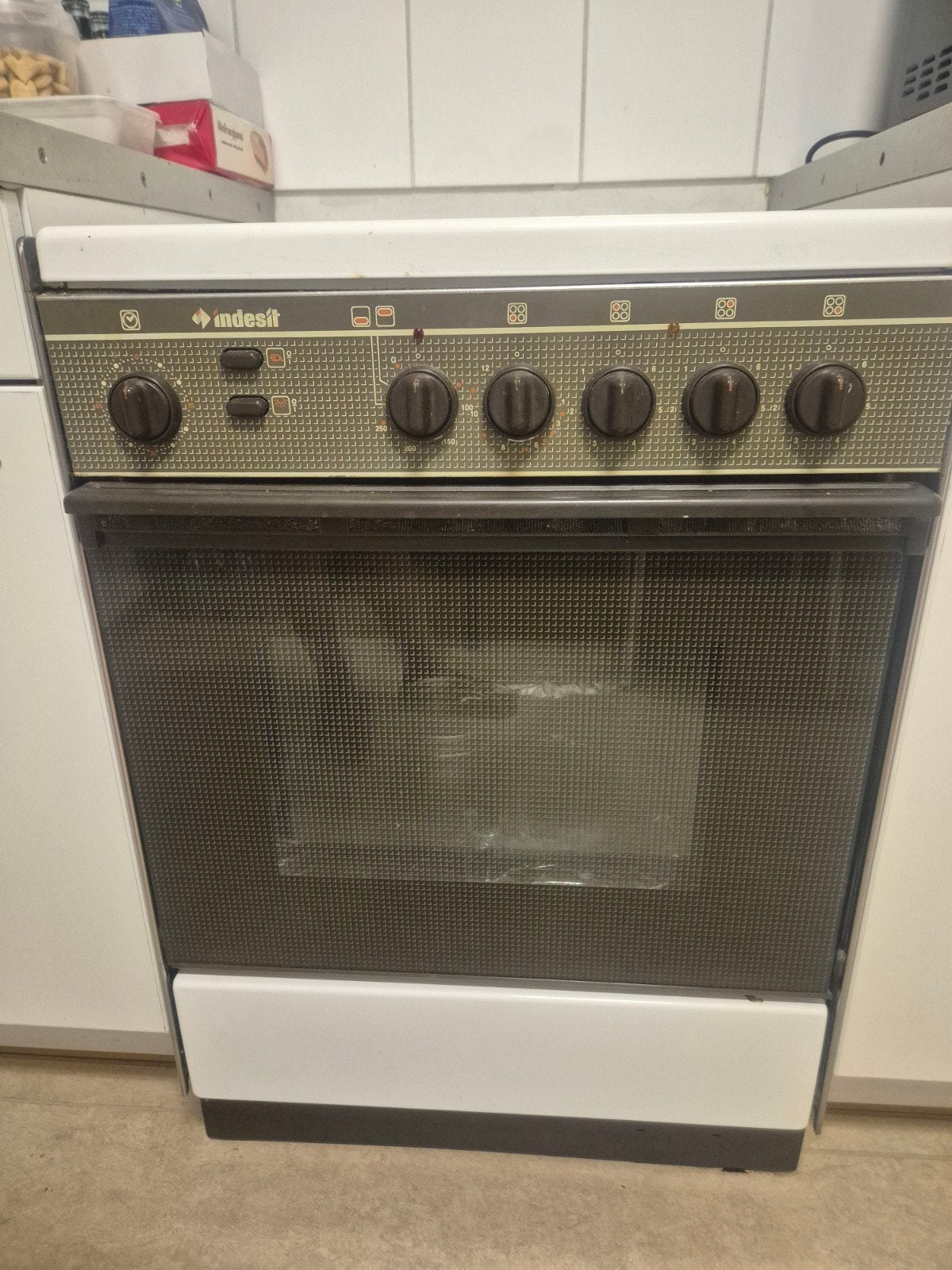 elektrische fornuis met oven, Elektronische apparatuur, Ophalen