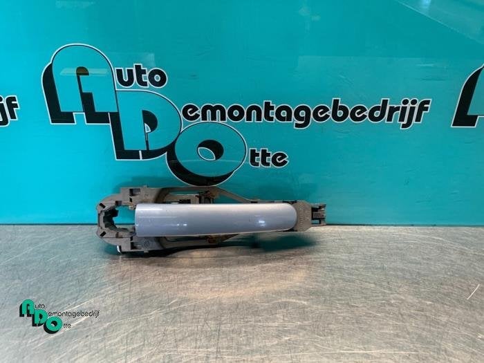 Poignée portière 4portes avant gauche d'un Seat Leon (Leon, -, 3 mois de garantie, Utilisé, -
