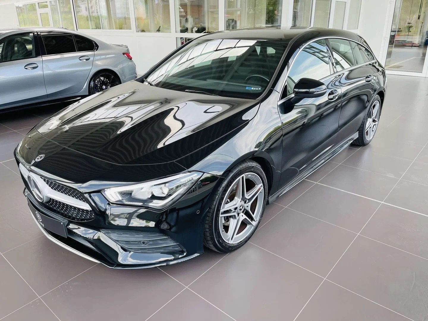 Mercedes-Benz CLA-Klasse 180 i * GARANTIE + PACK AMG + LED +, Autos, 100 kW, Achat, Euro 6, Entreprise