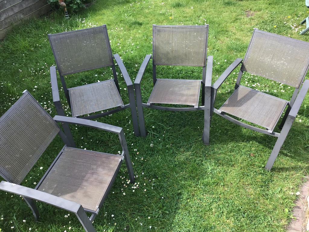 Vier tuinstoelen, Ophalen, Gebruikt