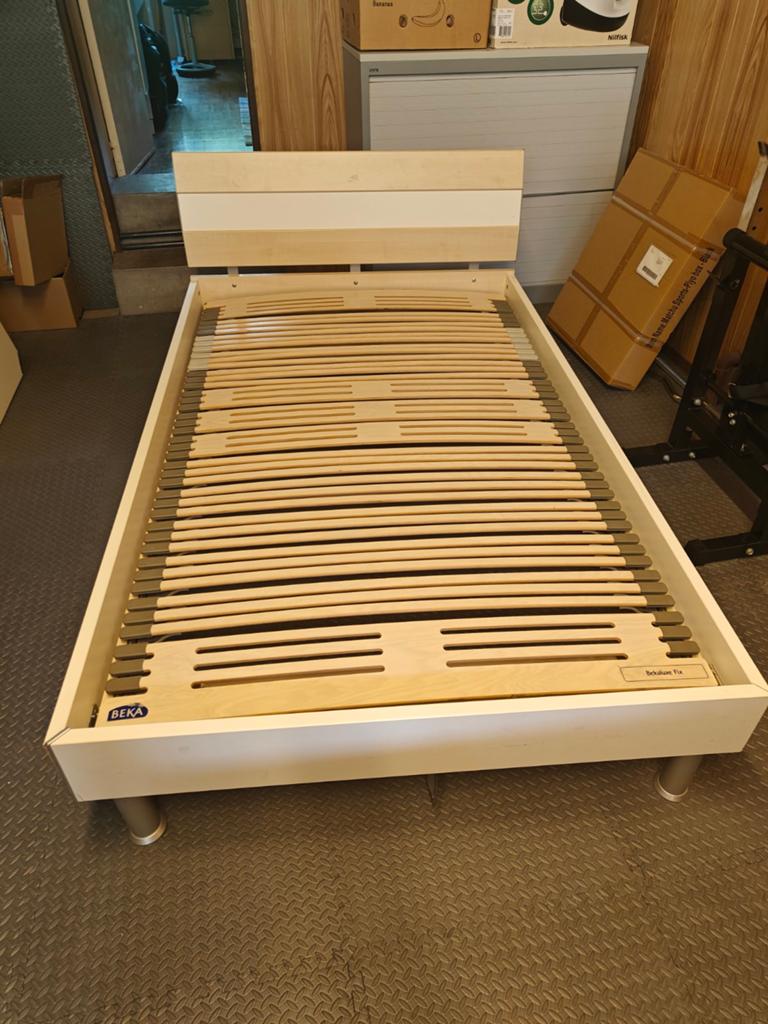 Bed twijfelaar met lattenbodem, Ophalen, Twijfelaar