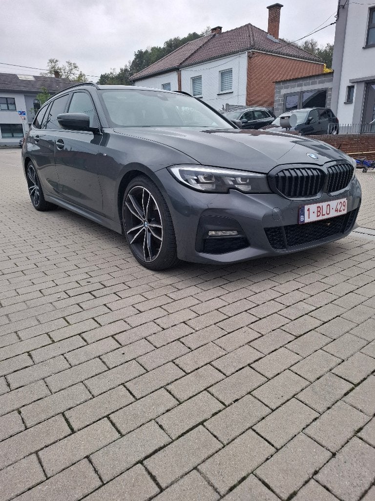 BMW 320d 190 PAK M, Auto's, Automaat, Achterwielaandrijving, 4 cilinders, 5 deurs
