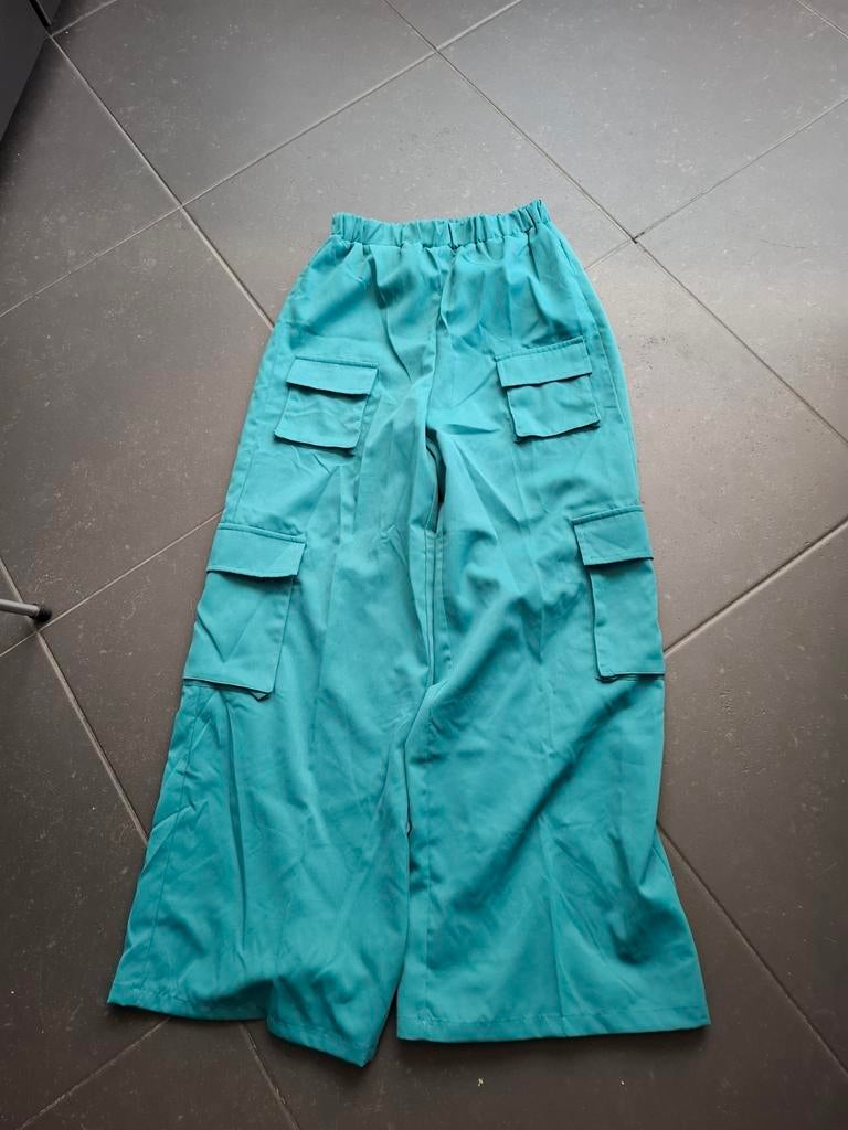 Zeer mooie modieuze broek met brede pijpen maat 152, Enfants & Bébés, Vêtements enfant | Taille 152, Enlèvement, Pantalon